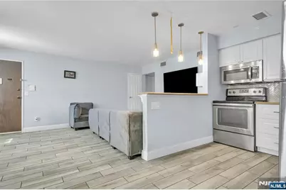 1003 Unicorn Way H1 #H1, Clifton, NJ 07011 - Photo 8