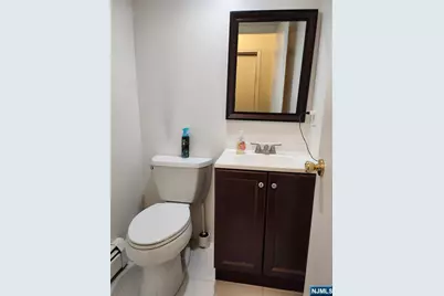 320-322 Williams #322, Hasbrouck Heights, NJ 07604 - Photo 4