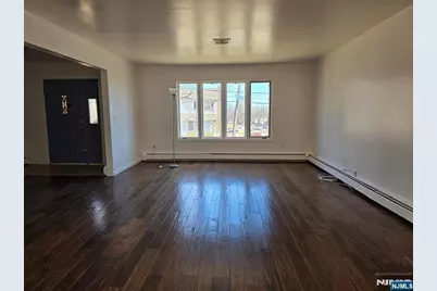 320-322 Williams #322, Hasbrouck Heights, NJ 07604 - Photo 2