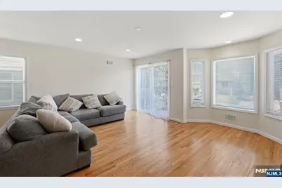 433 Linden, Elizabeth, NJ 07202 - Photo 4