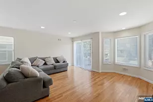 433 Linden, Elizabeth, NJ 07202 - Photo 4