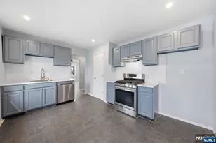 462 Kingsland Ave 2, Lyndhurst Township, NJ 07071 - Photo 1