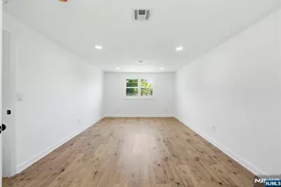 59 Erie Avenue, Midland Park, NJ 07432 - Photo 28