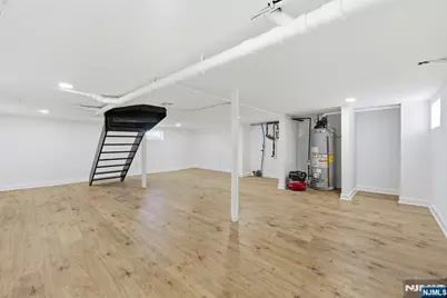 59 Erie Avenue, Midland Park, NJ 07432 - Photo 34