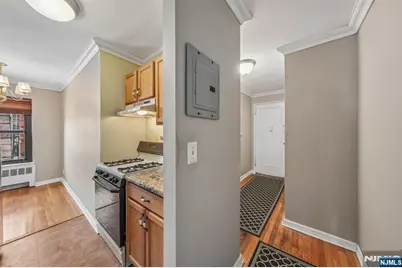241 E Main Street 2B #2B, Bergenfield, NJ 07621 - Photo 4