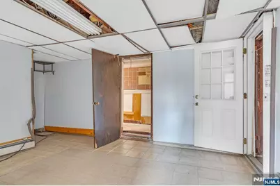 439 Bergen Boulevard, Palisades Park, NJ 07650 - Photo 38