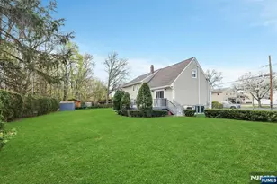9-09 Elaine Terrace, Fair Lawn, NJ 07410 - Photo 6
