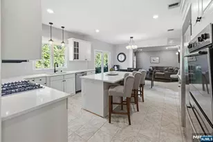 8 Wainwright Ct, Closter, NJ 07624 - Photo 6