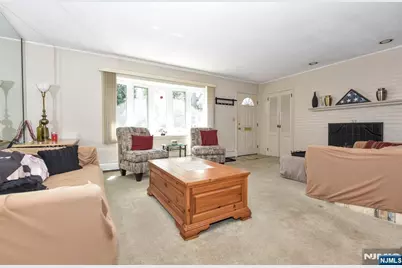31 Susan Avenue, Midland Park, NJ 07432 - Photo 8