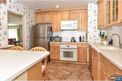 31 Susan Avenue, Midland Park, NJ 07432 - Photo 12