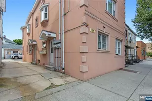 129 Hudson St, Hackensack, NJ 07601 - Photo 38