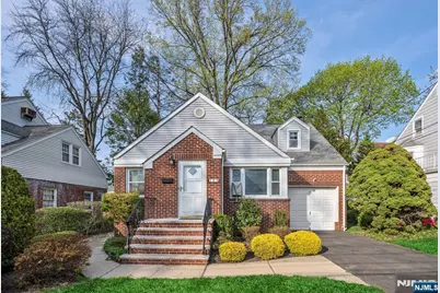 153 Moore Avenue, Leonia, NJ 07605 - Photo 2
