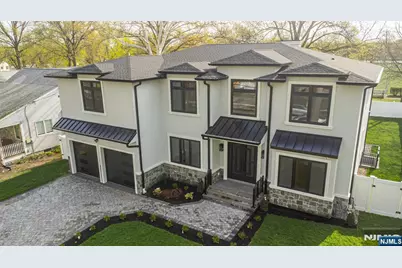 722 Erie Road, Paramus, NJ 07652 - Photo 2