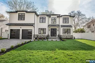 722 Erie Rd, Paramus, NJ 07652 - Photo 1