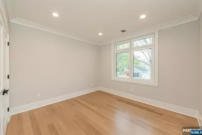 722 Erie Road, Paramus, NJ 07652 - Photo 32