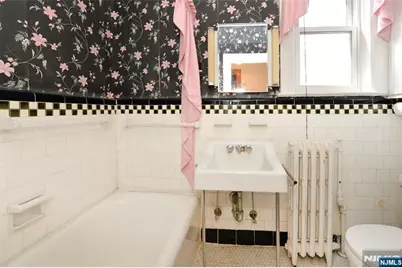 7501 3rd Avenue, North Bergen, NJ 07047 - Photo 26