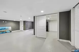 72 4th St, Park Ridge, NJ 07656 - Photo 44