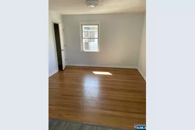 344 Rochelle Avenue 2 #2, Rochelle Park Township, NJ 07662 - Photo 6