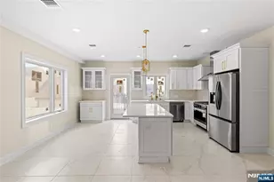 45 Lincoln Ave, Cliffside Park, NJ 07010 - Photo 12