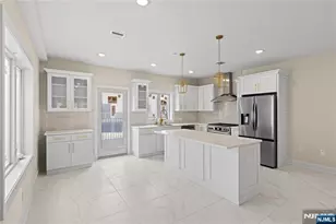 45 Lincoln Ave, Cliffside Park, NJ 07010 - Photo 10