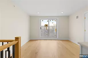 45 Lincoln Ave, Cliffside Park, NJ 07010 - Photo 26