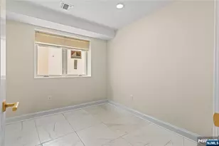 45 Lincoln Ave, Cliffside Park, NJ 07010 - Photo 36
