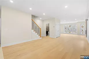 45 Lincoln Ave, Cliffside Park, NJ 07010 - Photo 6
