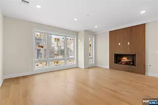 45 Lincoln Ave, Cliffside Park, NJ 07010 - Photo 4