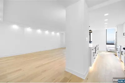 200 Winston 2417 #2417, Cliffside Park, NJ 07010 - Photo 2