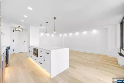 200 Winston 2417 #2417, Cliffside Park, NJ 07010 - Photo 6