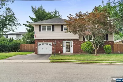 1 Hazley Court, Rochelle Park Township, NJ 07662 - Photo 1