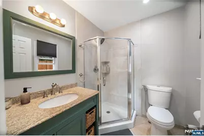 1 Hazley Court, Rochelle Park Township, NJ 07662 - Photo 8
