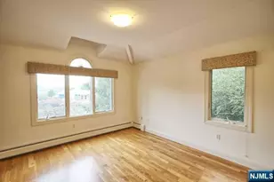 190 Undercliff Ave A, Edgewater, NJ 07020 - Photo 8