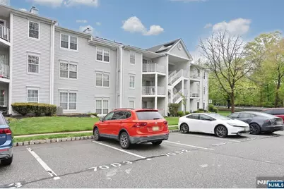 1093 Ash Drive, Mahwah, NJ 07430 - Photo 4