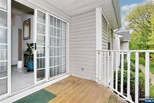 1093 Ash Dr, Mahwah, NJ 07430 - Photo 14