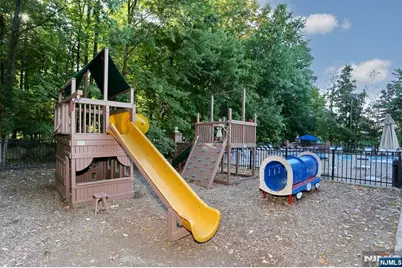 1093 Ash Drive, Mahwah, NJ 07430 - Photo 30
