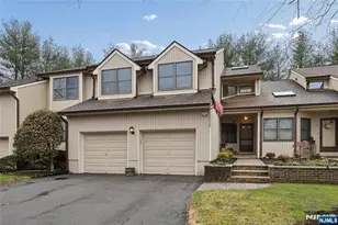 7 Valen Ct 2, Franklin Lakes, NJ 07417 - Photo 2