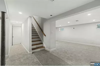 306 Ogden Avenue, Teaneck Township, NJ 07666 - Photo 24