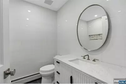 306 Ogden Avenue, Teaneck Township, NJ 07666 - Photo 28