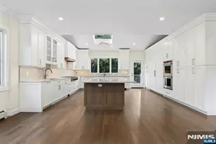 306 Ogden Ave, Teaneck Township, NJ 07666 - Photo 10