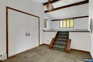 24 Deerhaven Ln, Jefferson Township, NJ 07435 - Photo 4