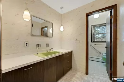 24 Deerhaven Lane, Jefferson Township, NJ 07435 - Photo 20