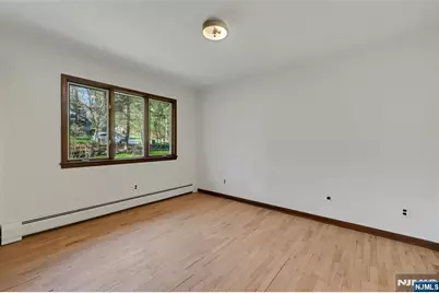 24 Deerhaven Lane, Jefferson Township, NJ 07435 - Photo 16