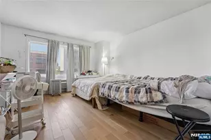 2301 City Pl, Edgewater, NJ 07020 - Photo 6