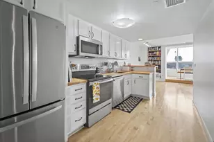 689 Luis Munoz Marin Blvd 704, Jersey City, NJ 07310 - Photo 2