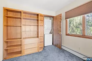 70 Harrison Ln, Bloomingdale, NJ 07403 - Photo 26