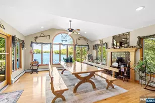 70 Harrison Ln, Bloomingdale, NJ 07403 - Photo 10