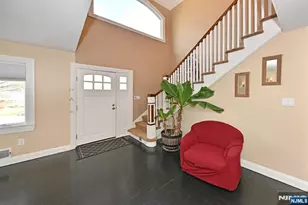 2604 Cleveland Ave, Washington Township, NJ 07676 - Photo 2