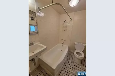90 Ackerson Street 1st Floor #1st Floor, Hackensack, NJ 07601 - Photo 14