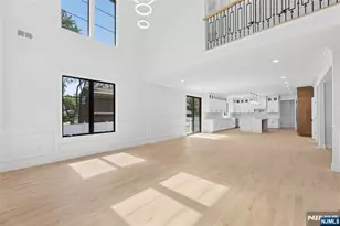 532 Hobart Rd, Paramus, NJ 07652 - Photo 10